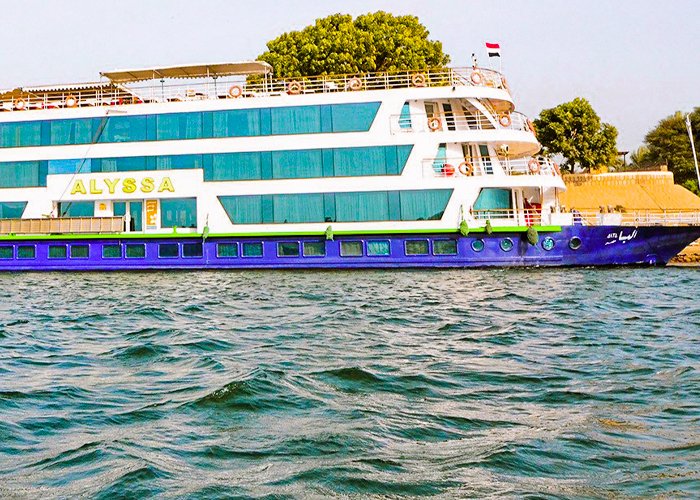 Alyssa Cruise in Egypt