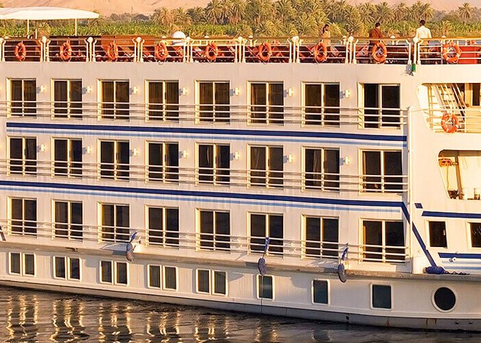 a wonderful view of a nile cruise on the nile river in egypt
