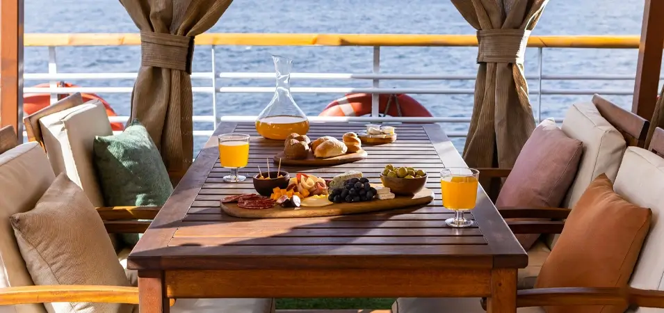 Egyptian Food on a Nile Cruise: Flavors, History & Culture 1 A wonderful picture of breakfast on board the ship